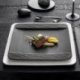 Assiette plate carrée 28x28 cm porcelaine noire - Collection The Rock Black